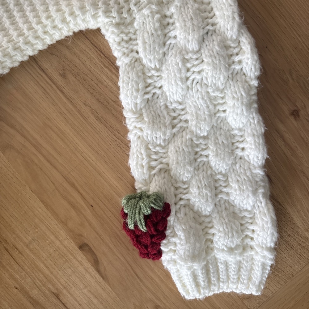 Strawberry Women's Lg Cardigan Sweater White Crochet Open Front Straw Shortcake - Picture 9 of 13